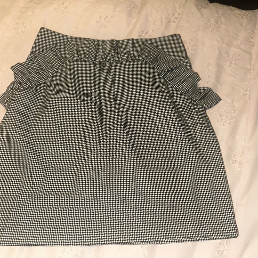 H&M Black and White Houndstooth Pencil Skirt